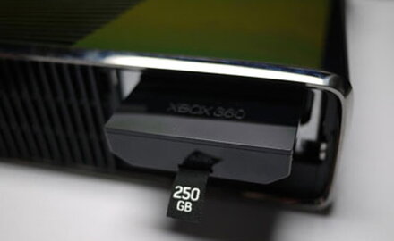 SERVIS Xbox 360 HDD upgrade